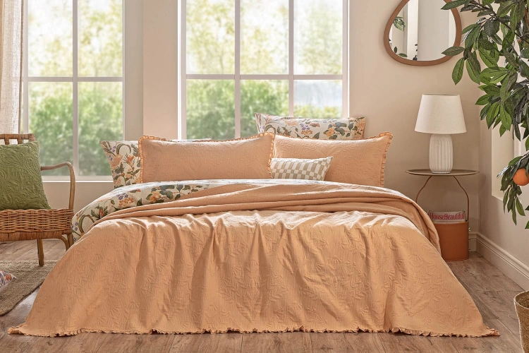 Rosalba Yatak Örtüsü