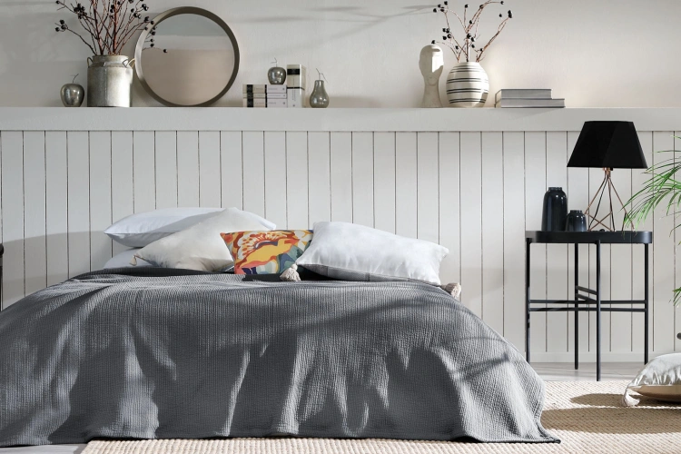 Luke Yatak Örtüsü