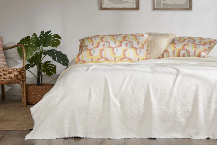 Beatrice Yatak Örtüsü