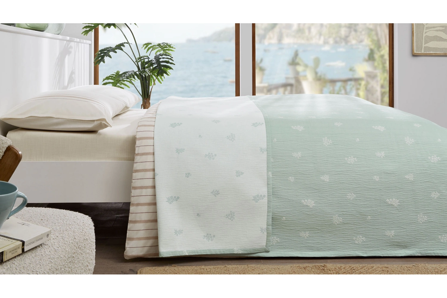 Lily Yatak Örtüsü