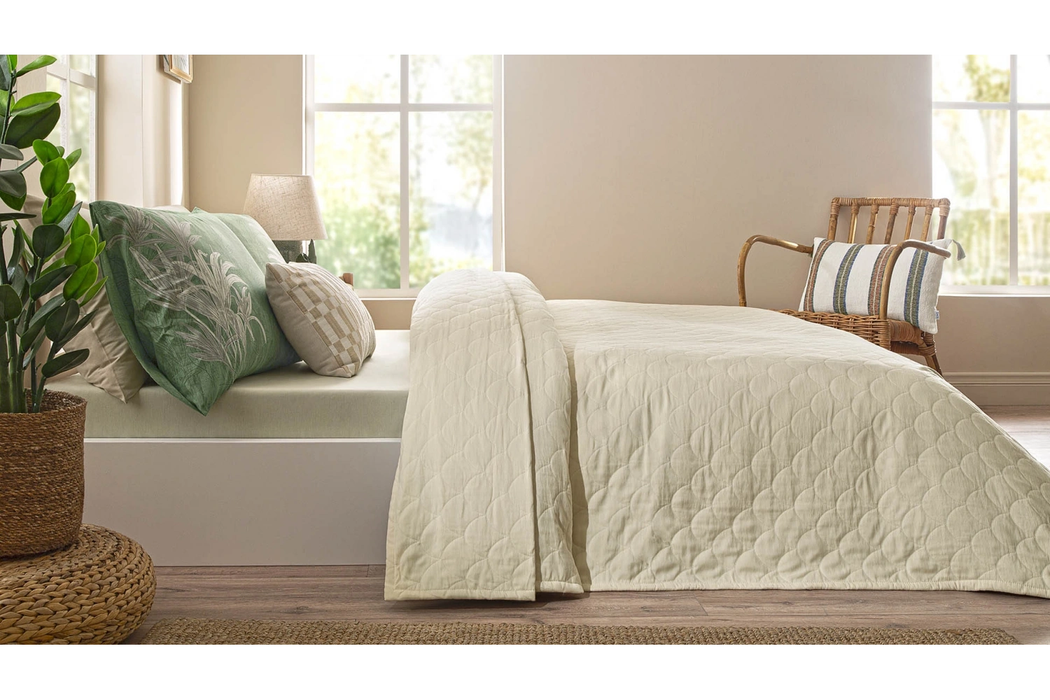 Edelia Yatak Örtüsü