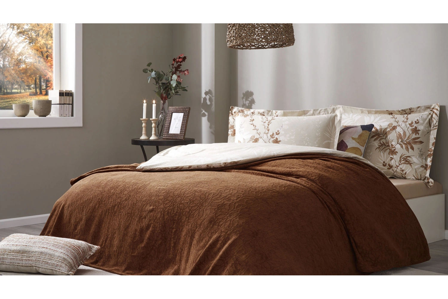 Violet Yatak Örtüsü