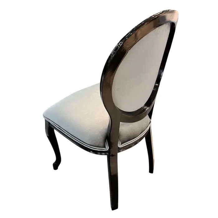 Madalyon Döşemeli Ahşap Sandalye - Siyah