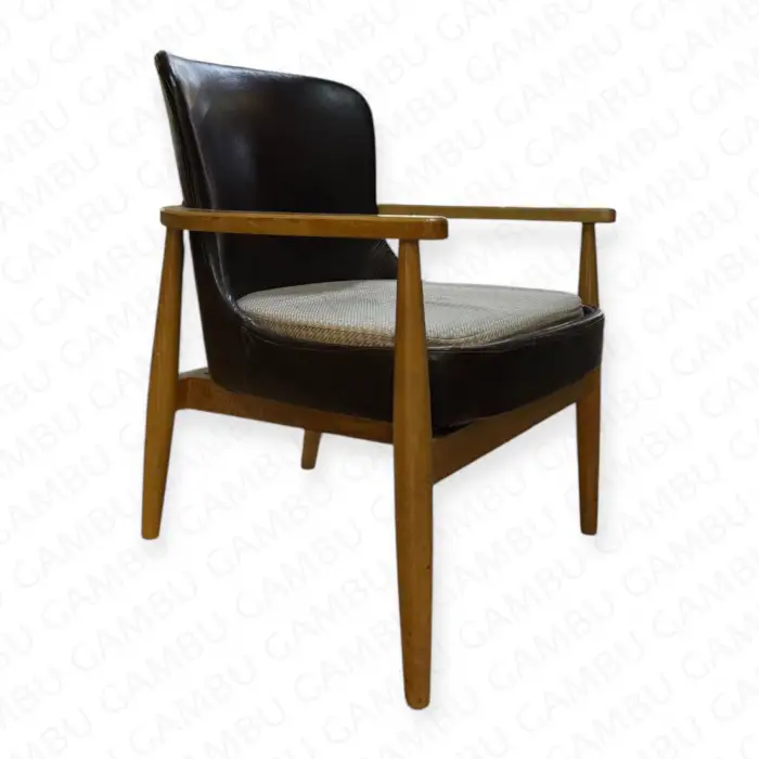 Köpüklü Berjer Ahşap Sandalye - Ceviz