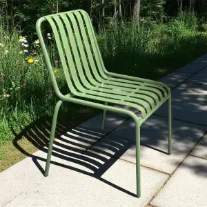 Lazer Kolsuz Metal Sandalye