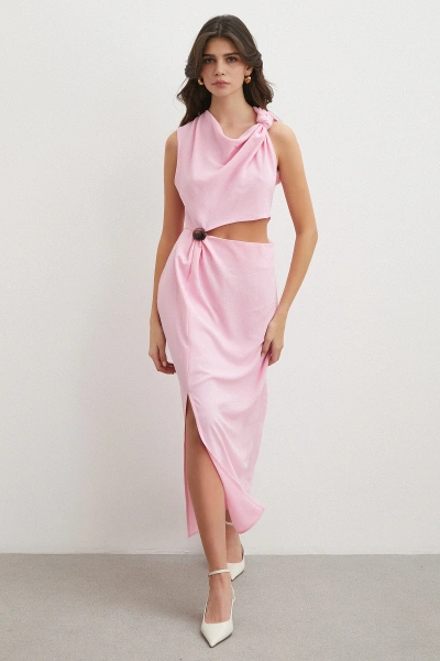 Drapeli Cut-Out Elbise