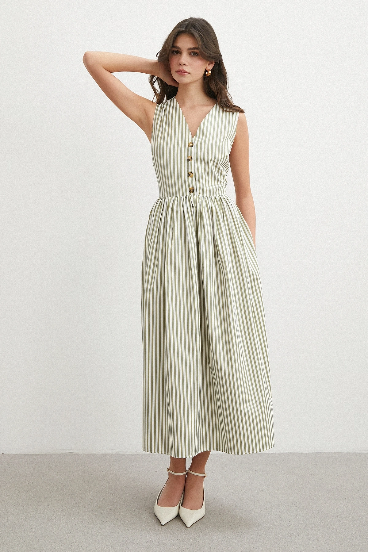 Picnic Chic Düğmeli Elbise