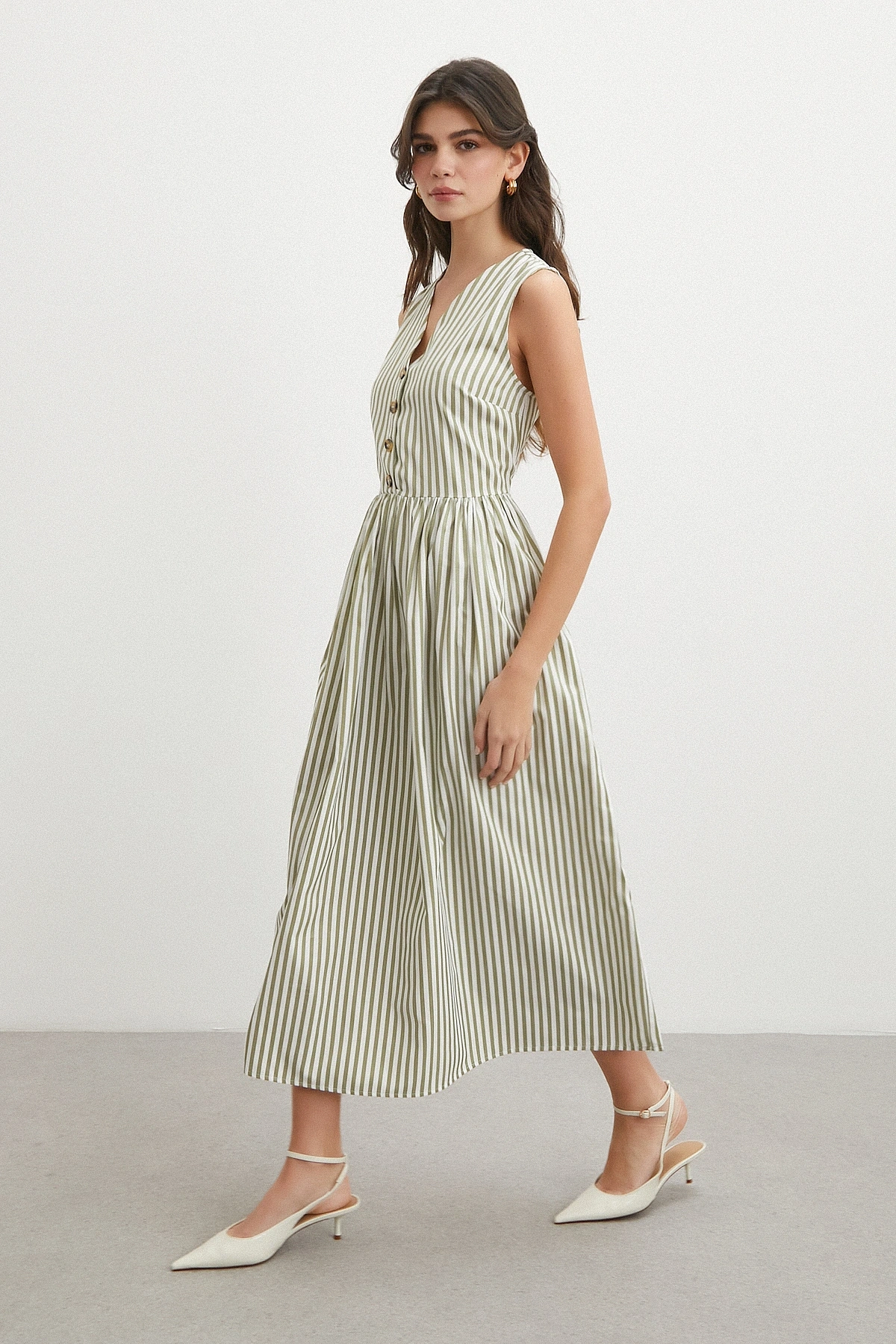 Picnic Chic Düğmeli Elbise