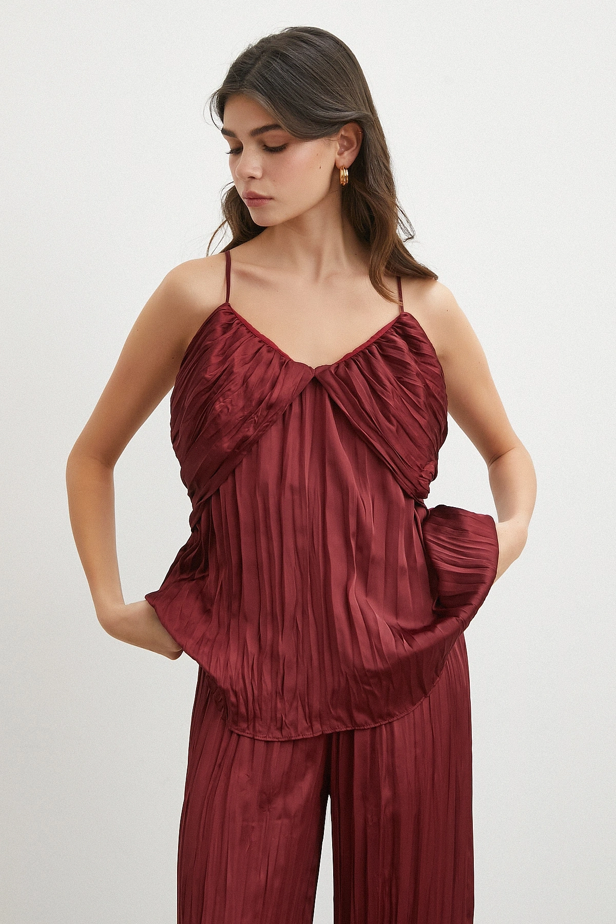 Mürdüm Pliseli Saten Bluz