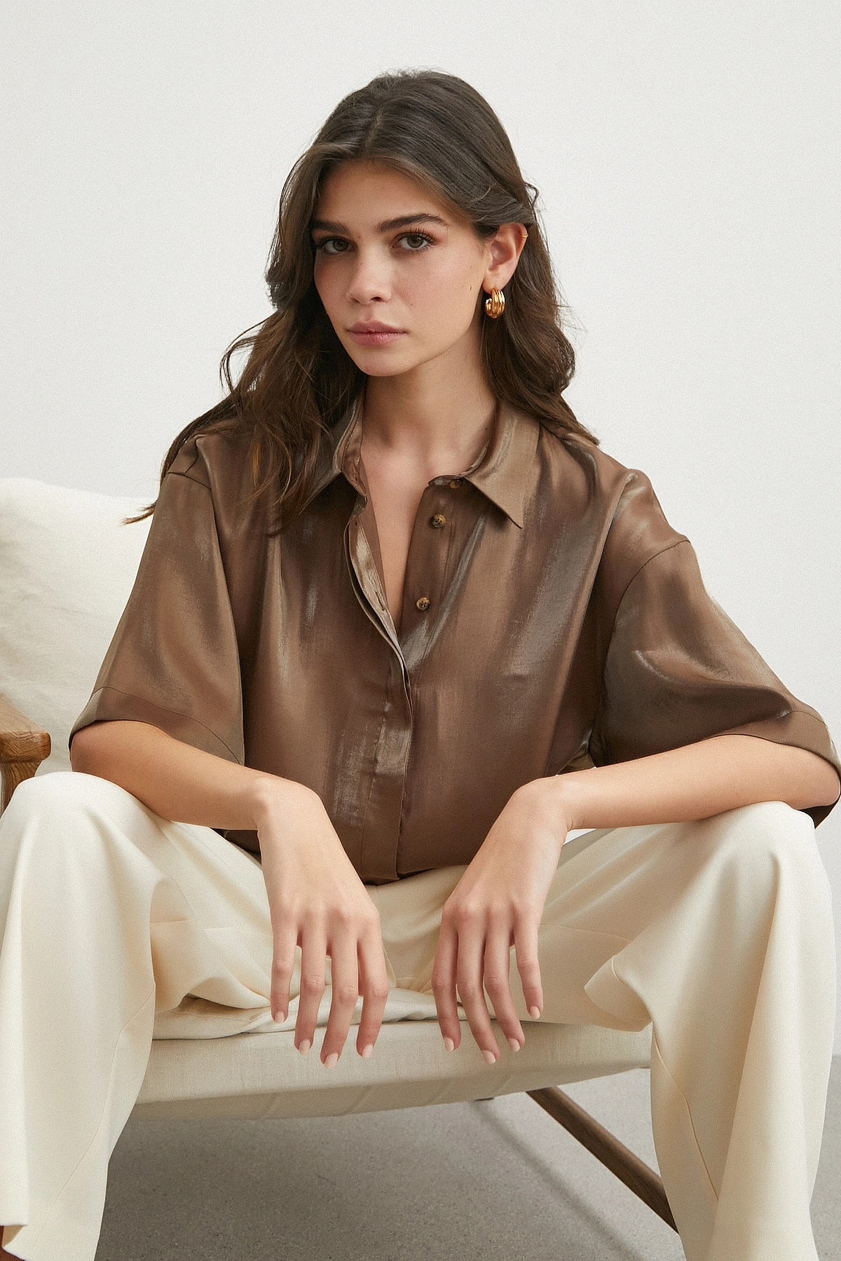 Parlak Saten Crop Gömlek