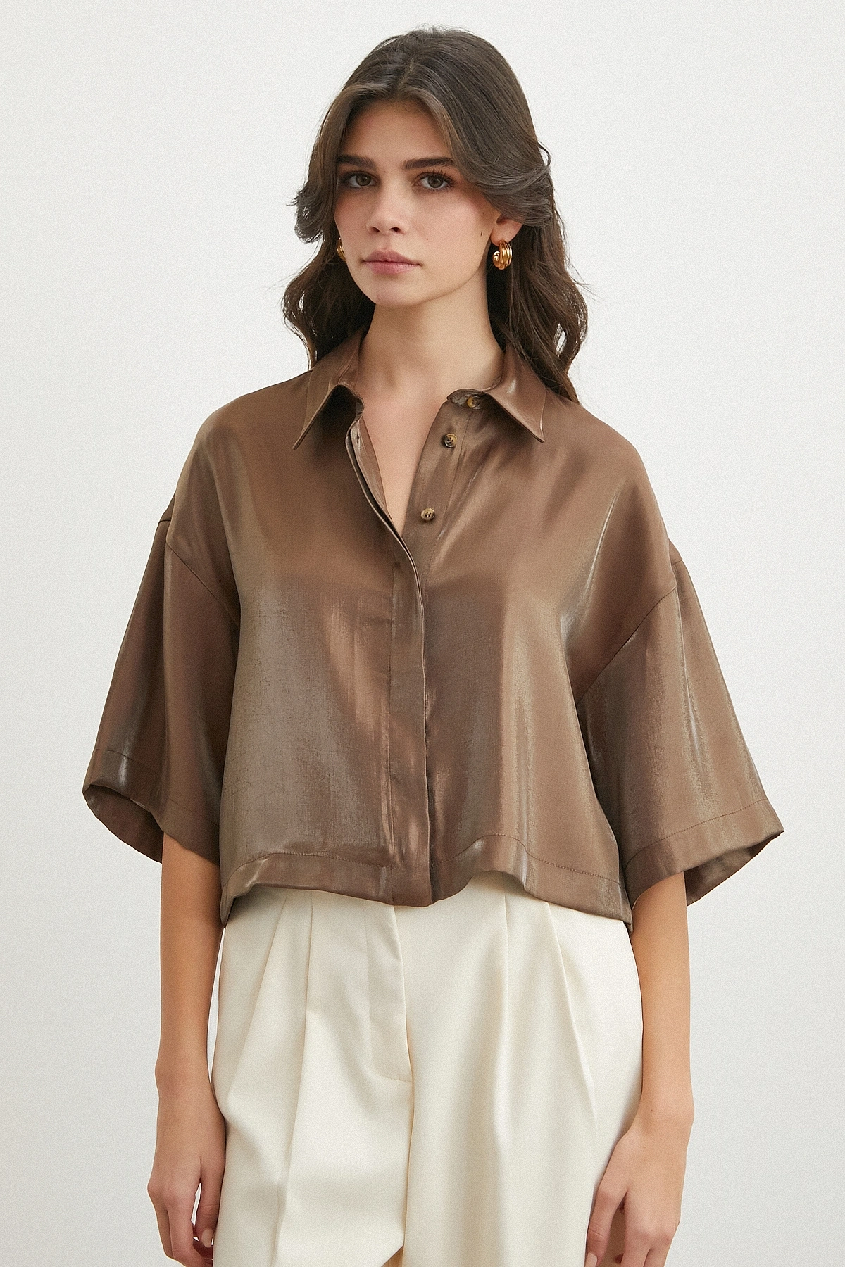 Parlak Saten Crop Gömlek