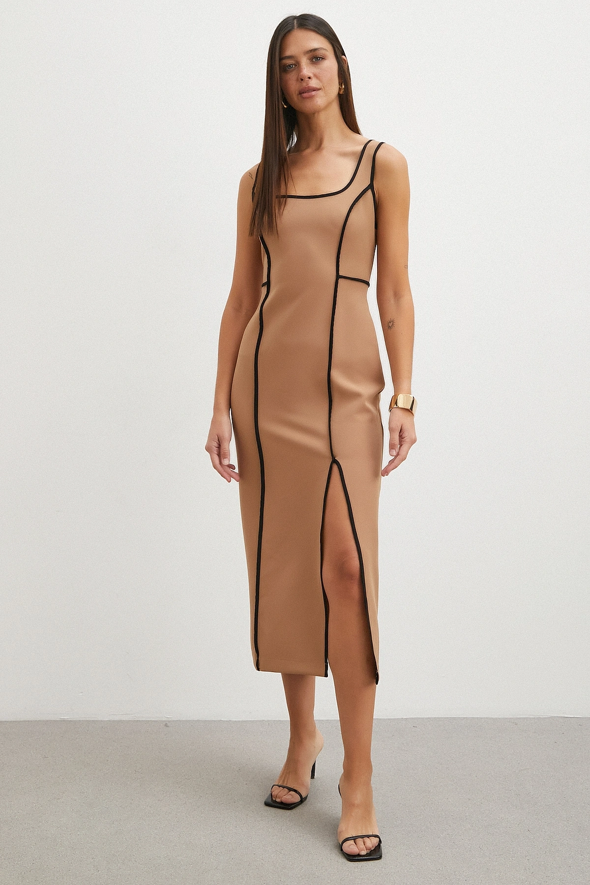 Şeritli Yırtmaç Detaylı Slip Dress