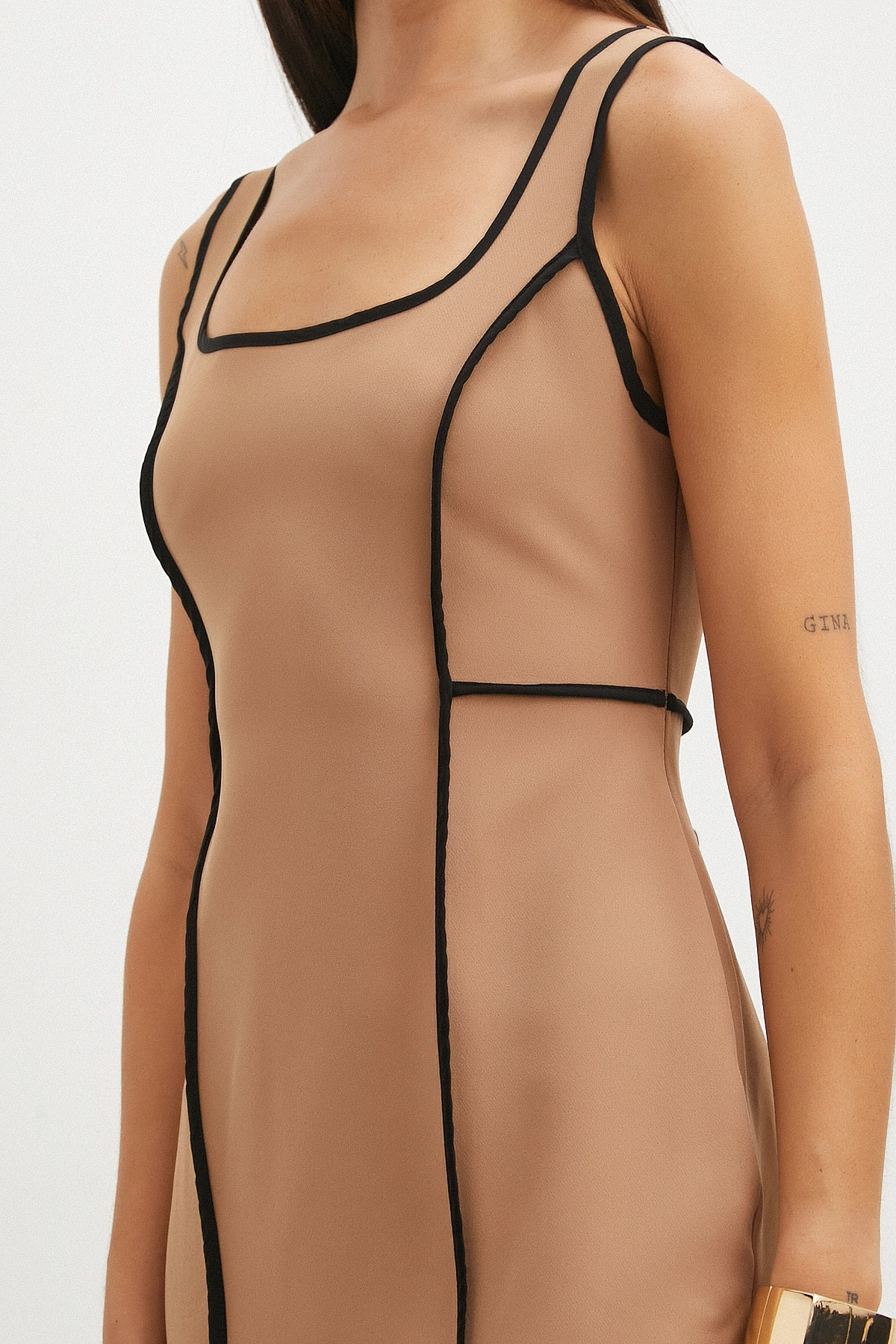 Şeritli Yırtmaç Detaylı Slip Dress