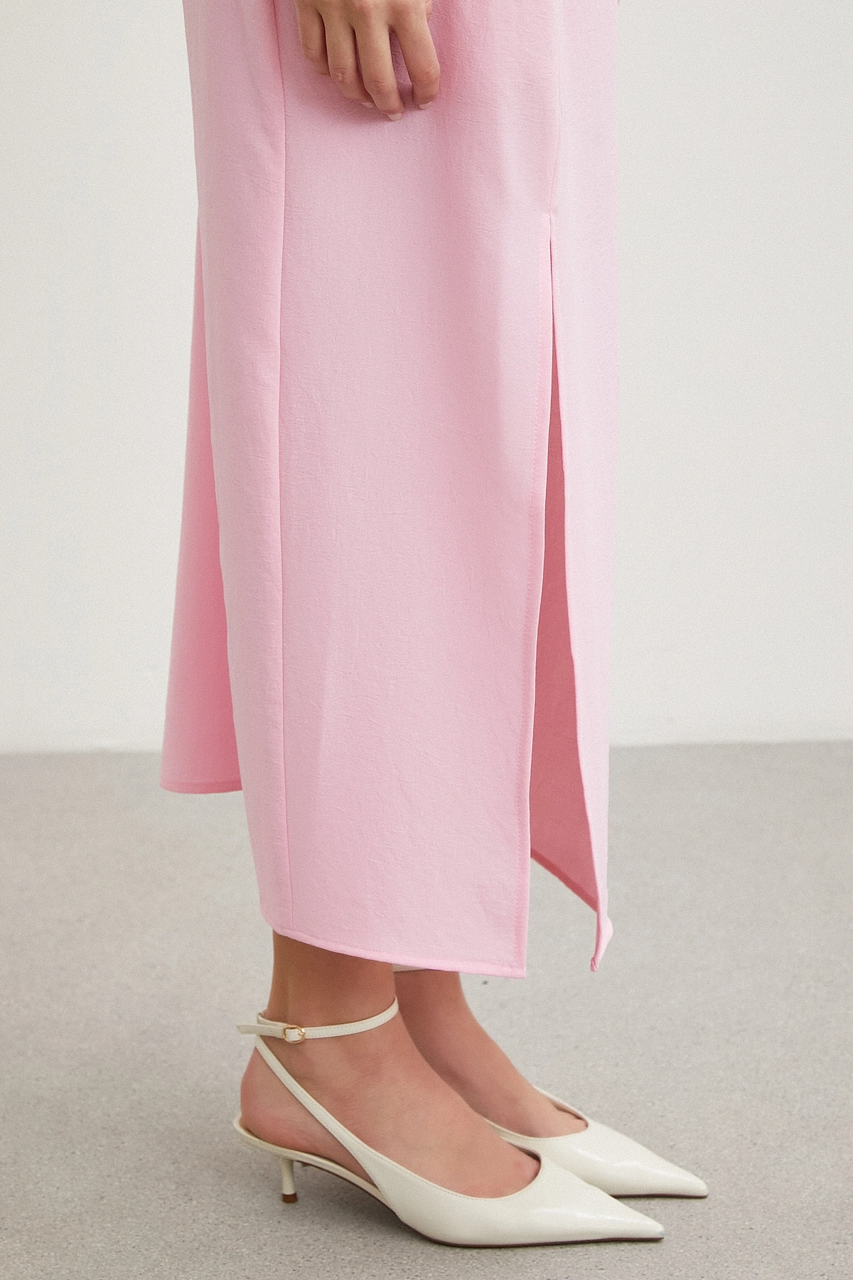 Drapeli Cut-Out Elbise