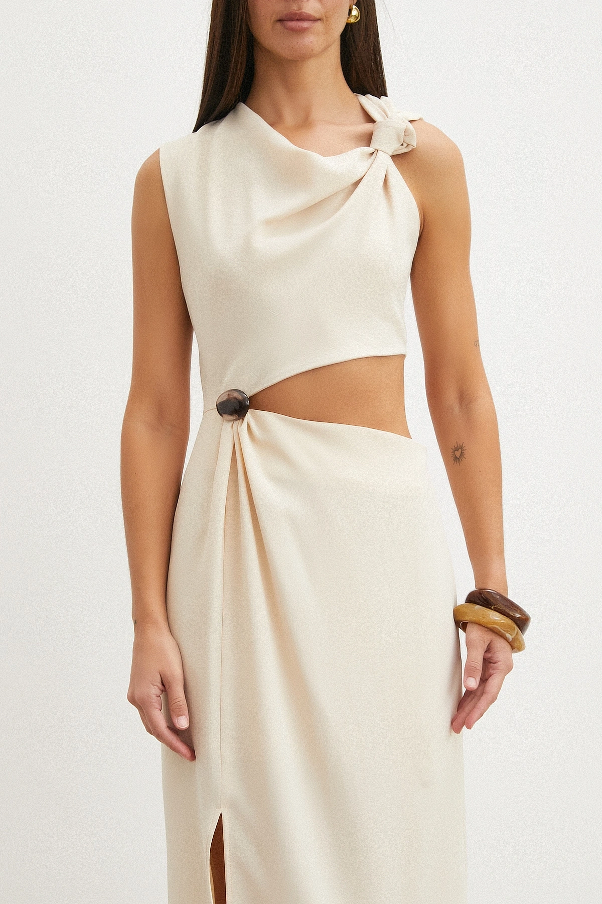 Drapeli Cut-Out Elbise