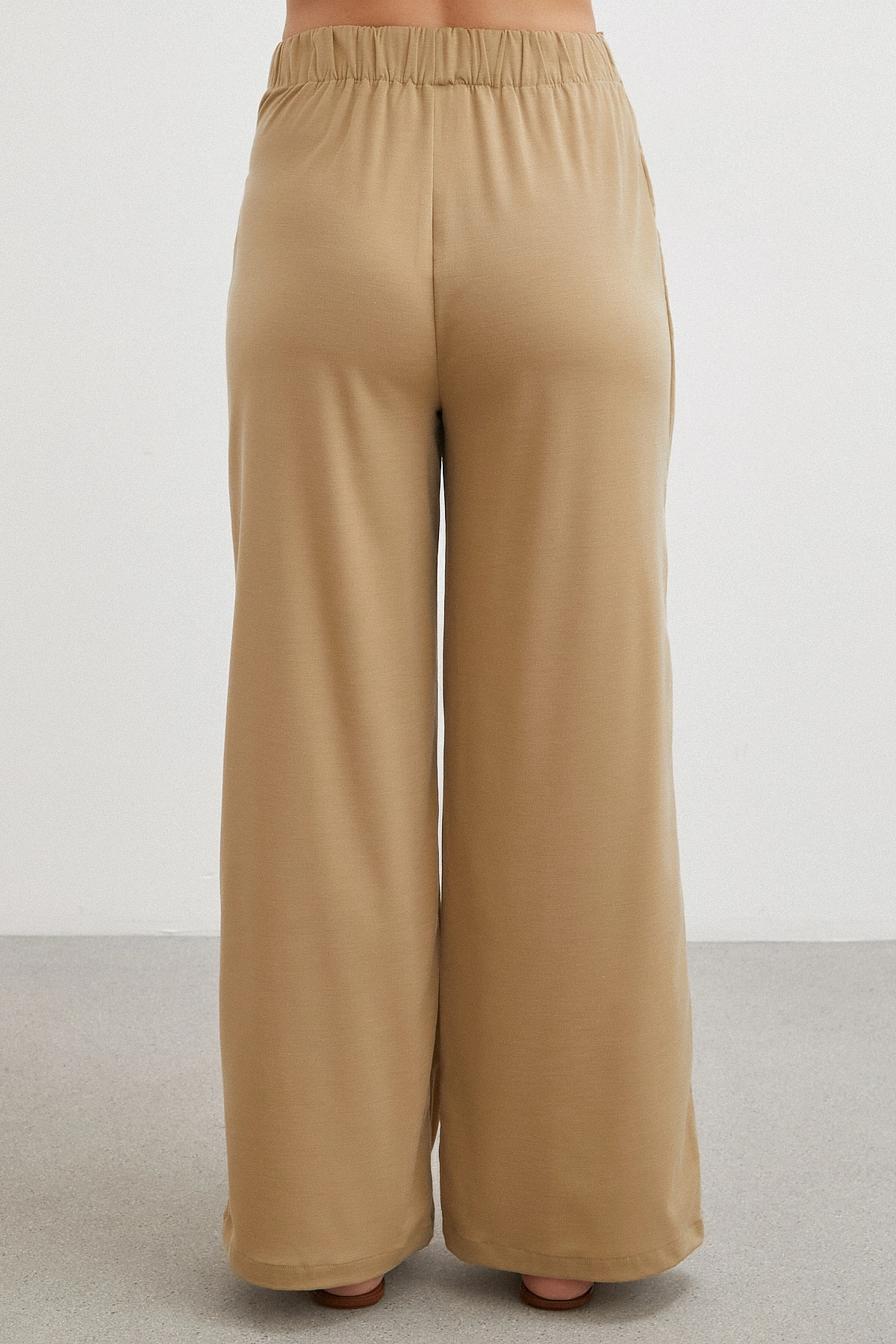 Düğüm Detaylı Pantolon