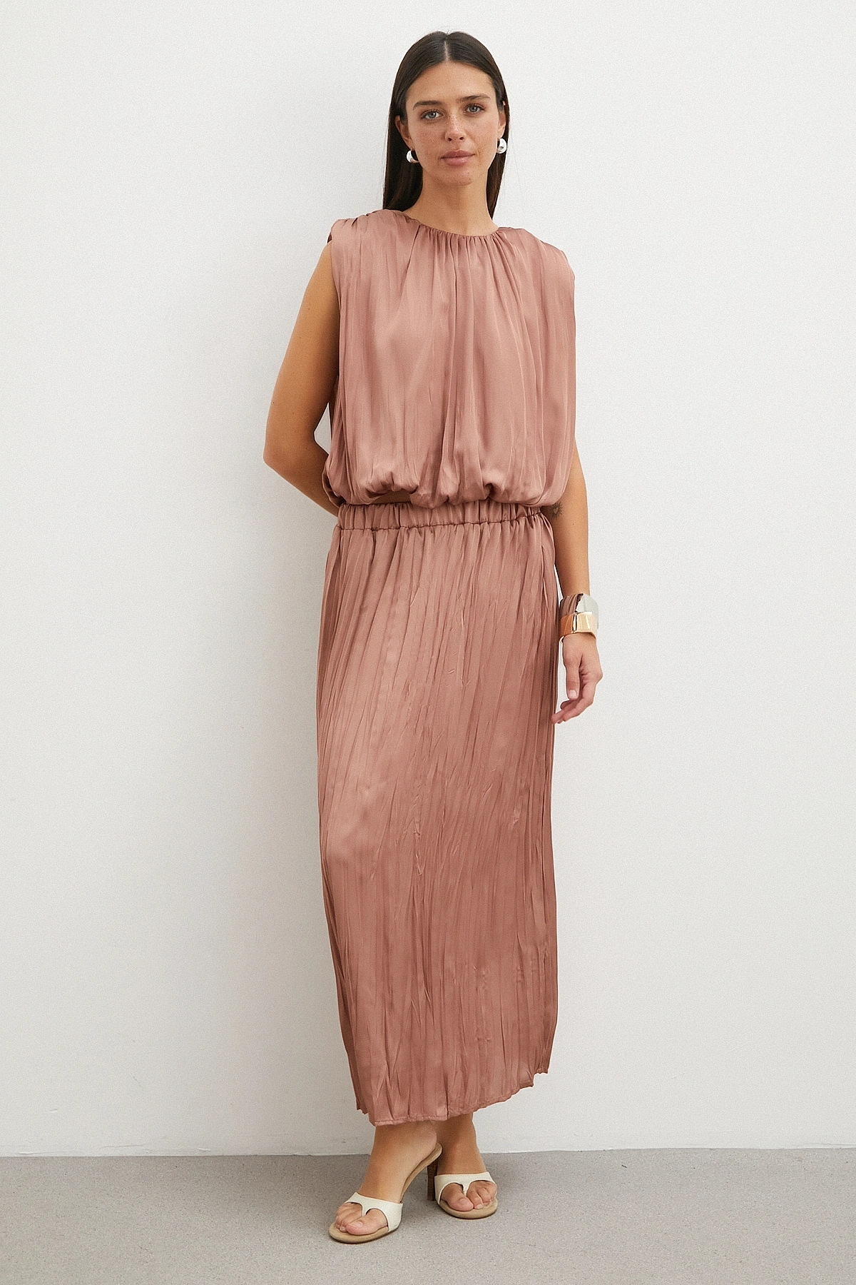 Flowy Pleated Maxi Etek