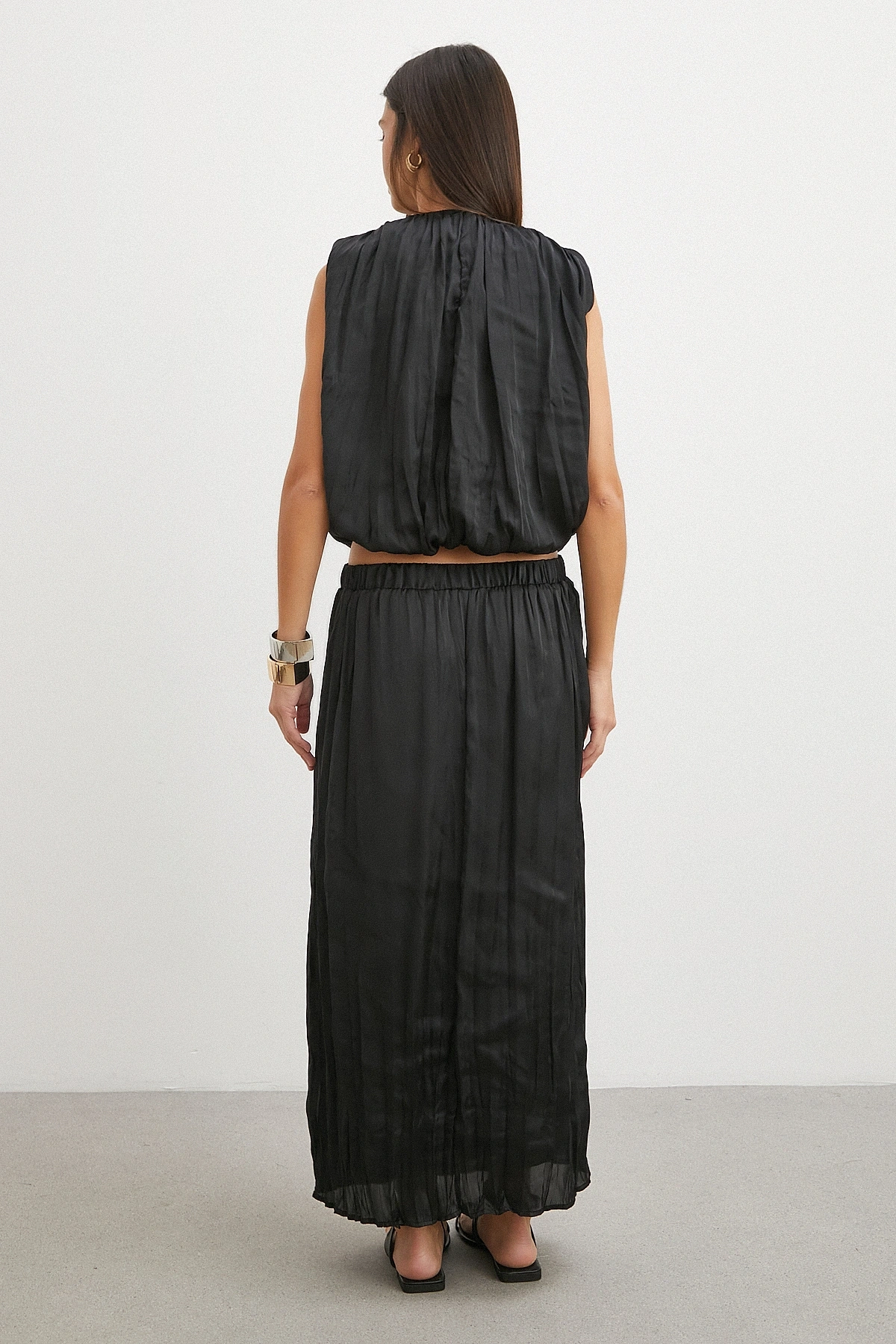 Flowy Pleated Maxi Etek