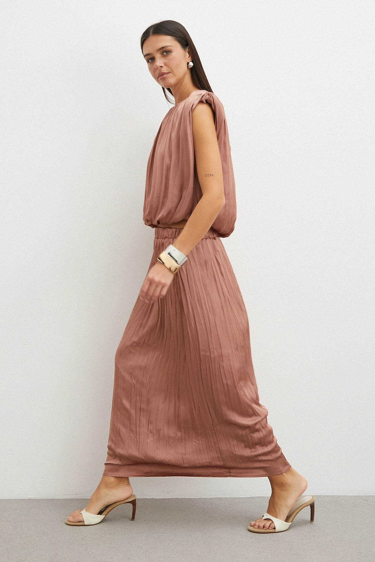 Flowy Pleated Maxi Etek