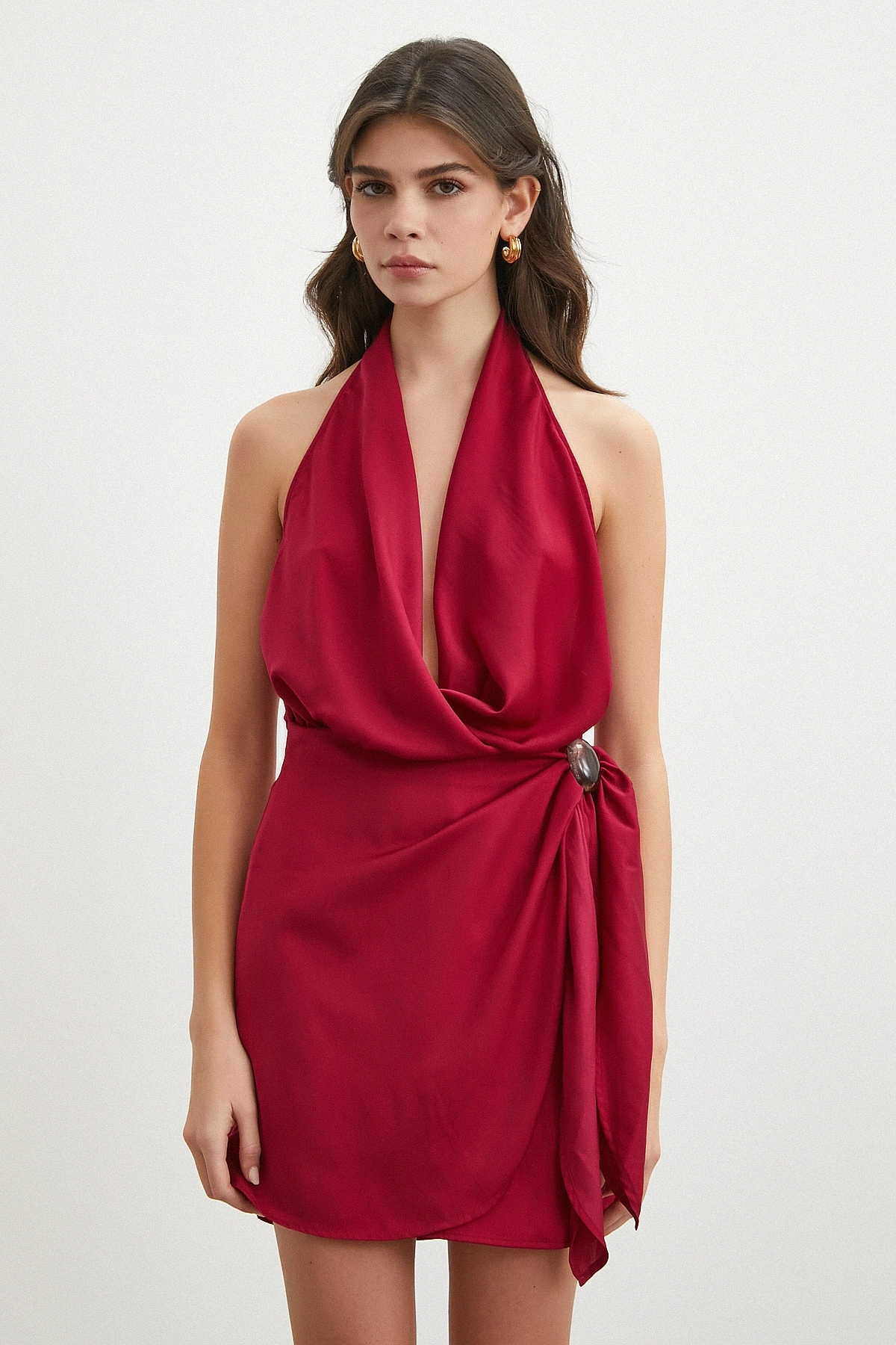 Halter Yaka Derin V Dekolteli Mini Elbise