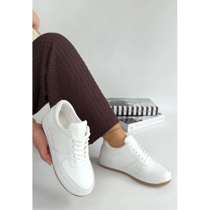 Ceyyan Beyaz Cilt Bağcıklı Spor Ayakkabı