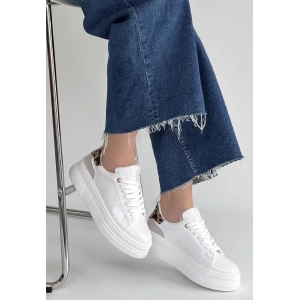 Jetan Beyaz Rugan Bağcıklı Spor Ayakkabı