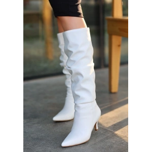 Zelya Beyaz Cilt Topuklu Çizme