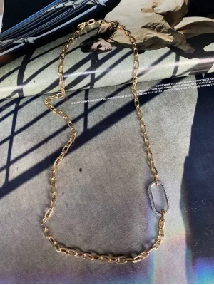 Zirkon Taşlı Tek Elipsli Zincir Kolye