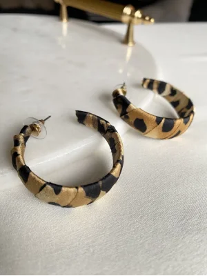 Leopar Kumaş Detaylı Halka Küpe