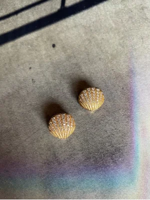 Minimal Zirkon Taşlı Midye Kabuğu Küpe