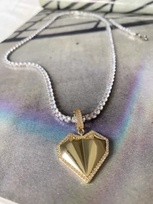 Kalpli Charmlı,Su Yolu Kolye