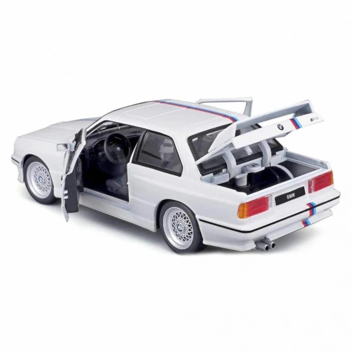 BFS  21100 Burago 1:24 BMW M3 1988 Model Araba