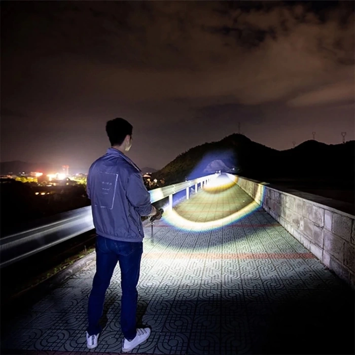 BFS 3000 Lümen  Güçlü El Feneri  Wt-600