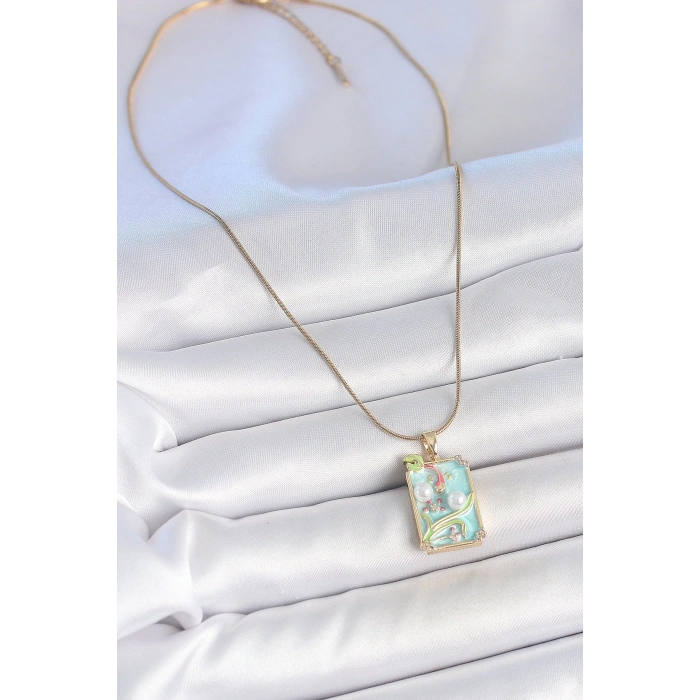 BFS 316L Çelik Gold Renk Zincir Mavi Mineli İncili Çiçek İşlemeli Portre Model Kadın Kolye