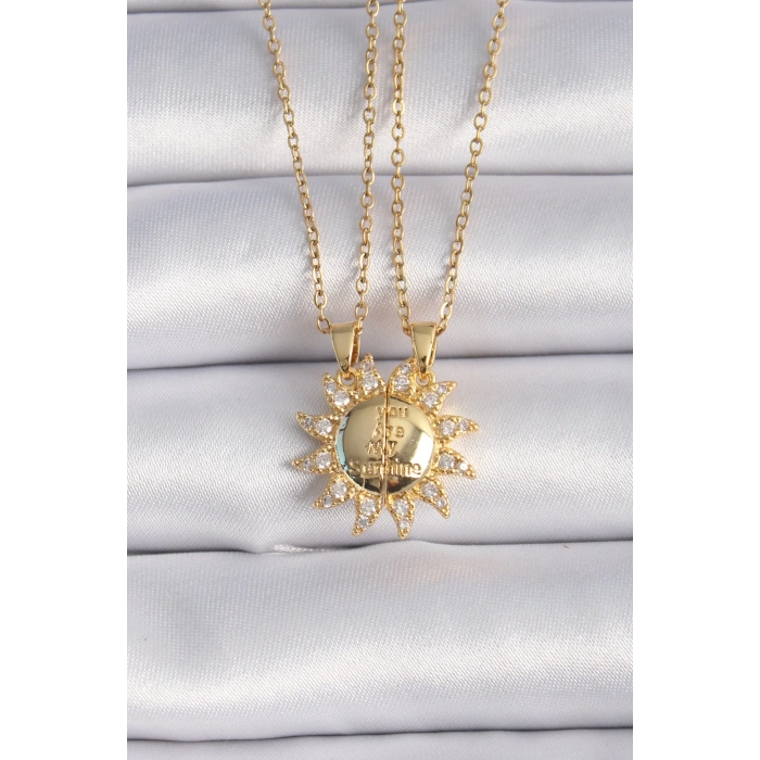 BFS 316L Çelik Gold Renk Zirkon Taşlı Güneş Model İşleme Yazı Detay Arkadaş Kolyesi