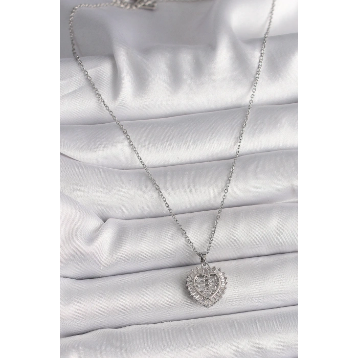 BFS 316L Çelik Gümüş Renk Zincir Zirkon Taşlı Kalp Model Kadın Kolye