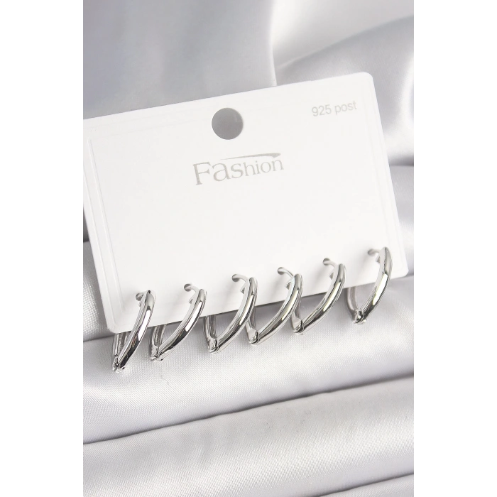 BFS 925 Ayar Gümüş Çivi Pirinç Gümüş Renk Üçgen Model Kadın Küpe Seti