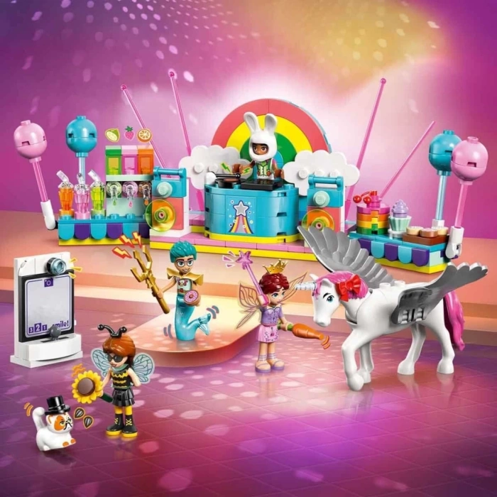 BFS  LEGO Friends Tek Boynuzlu At ve Peri ile Kostüm Partisi 42661
