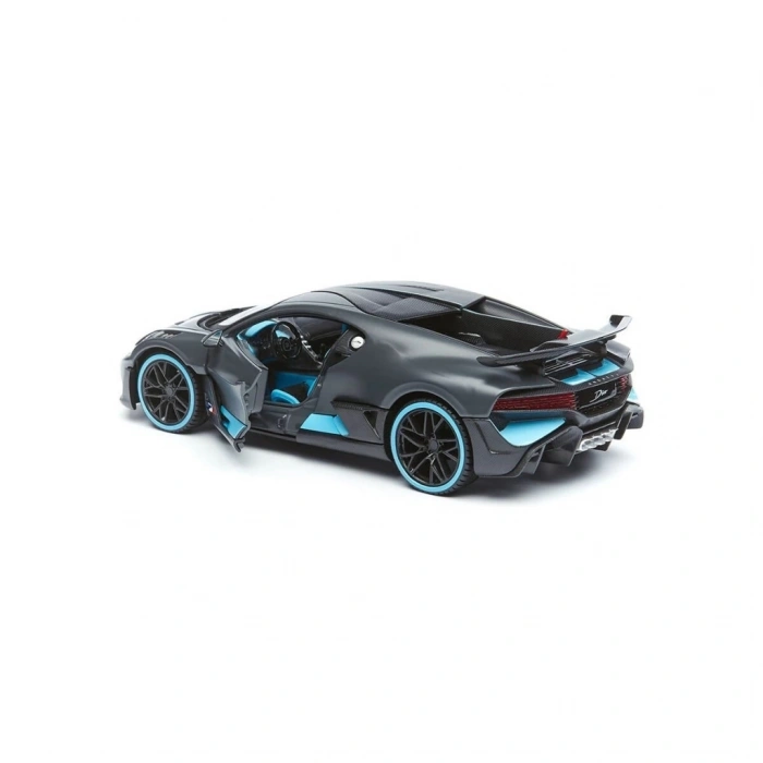 BFS  MAY 31526 1 24 Bugatti Divo