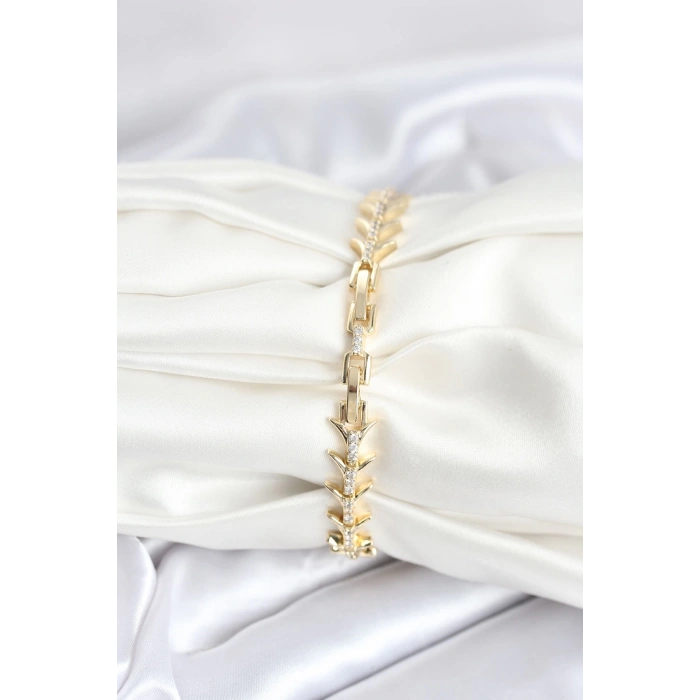 BFS Pirinç Gold Renk Balık Sırtı Model Zirkon Taşlı Kadın Bileklik