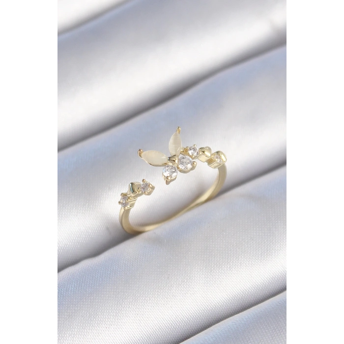 BFS Pirinç Gold Renk Zirkon Taş Detaylı Beyaz Mineli Kelebek Model Kadın Yüzük