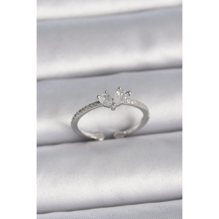 BFS Pirinç Gümüş Renk Ayaralanabilir Zirkon Taşlı Kalp Model Kadın Yüzük