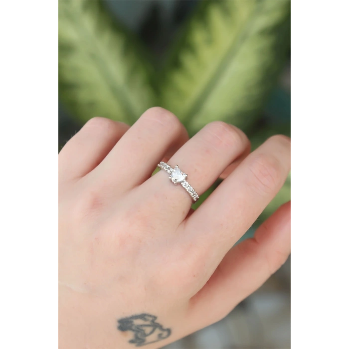 BFS Pirinç Gümüş Renk Ayarlanabilir Zirkon Taşlı Minimal Kalp Yüzük