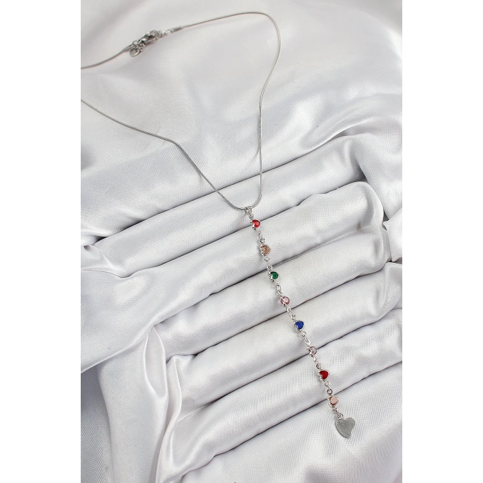 BFS Pirinç Gümüş Renk Karışık Renk Zirkon Taşlı Kalpli Y Kadın Kolye