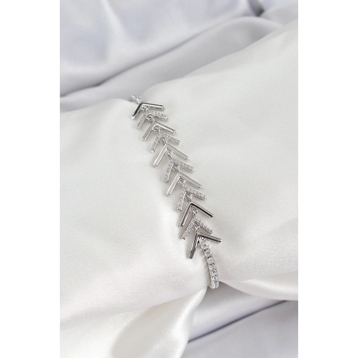 BFS Pirinç Gümüş Renk Zirkon Taşlı Balık Sırtı Kadın Bileklik