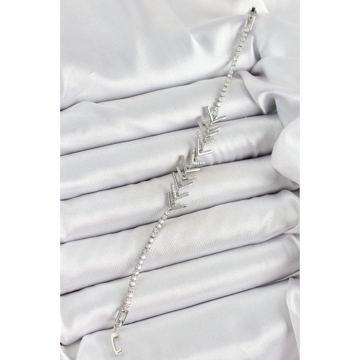 BFS Pirinç Gümüş Renk Zirkon Taşlı Balık Sırtı Kadın Bileklik