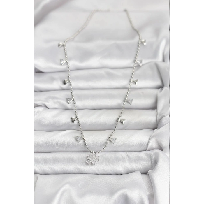 BFS Pirinç Gümüş Renk Zirkon Taşlı Çiçek Model Kadın Kolye