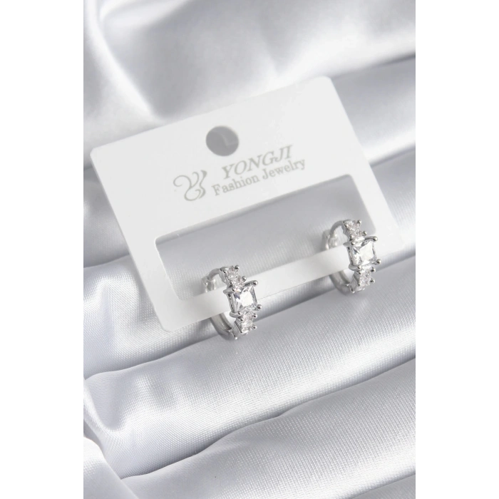 BFS Pirinç Gümüş Renk Zirkon Taşlı Kadın Küpe