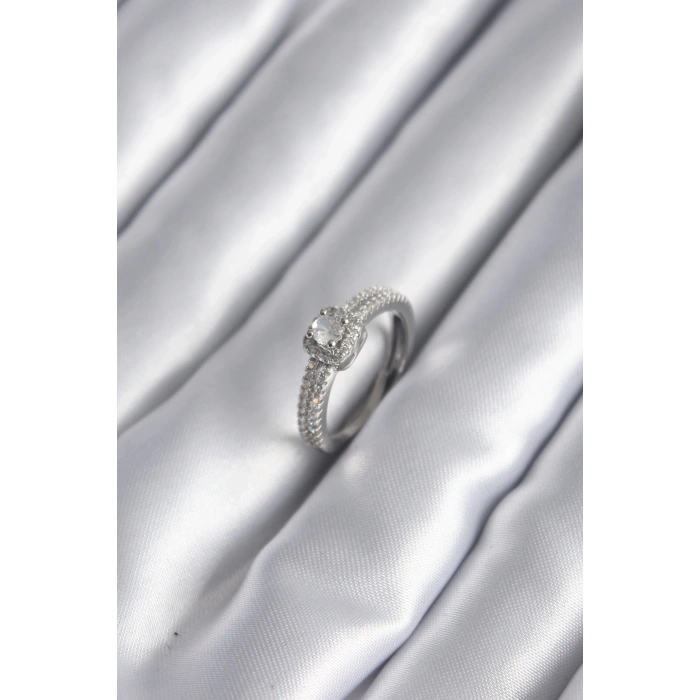 BFS Pirinç Gümüş Renk Zirkon Taşlı Kadın Yüzük