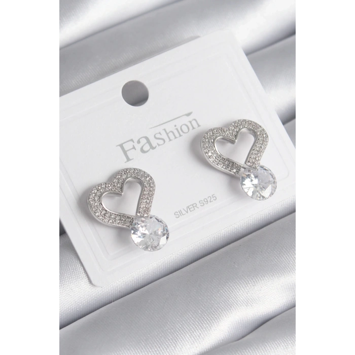 BFS Pirinç Gümüş Renk Zirkon Taşlı Kalp Model Damla Zirkon Taş Detay Kadın Küpe